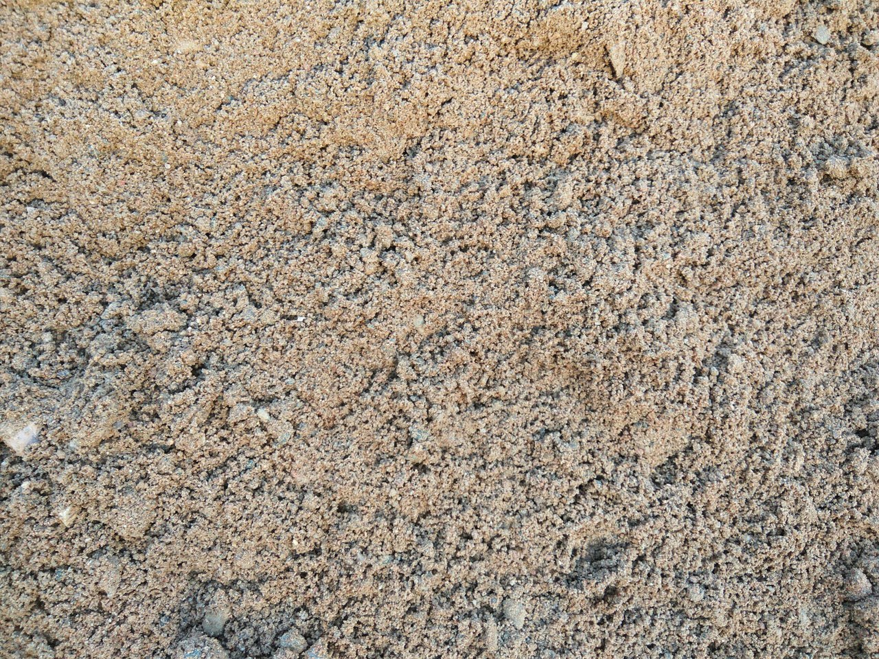 Стоимость песка за кубометр - 550 рублей